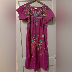 Gorgeous embroidered floral Mexican-style dress! Authentic and artisan made!